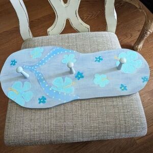 Super Cute "Flip Flop" Wall Decor With Hooks. Measures approximately 22.5" x 10"